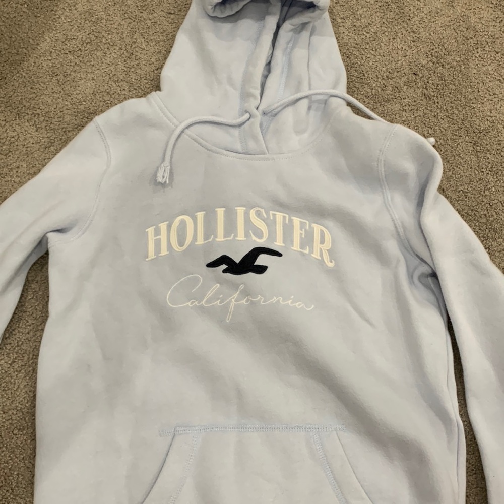 Light blue Hollister sweatshirt